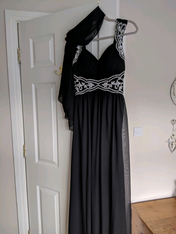 black evening dresses quiz